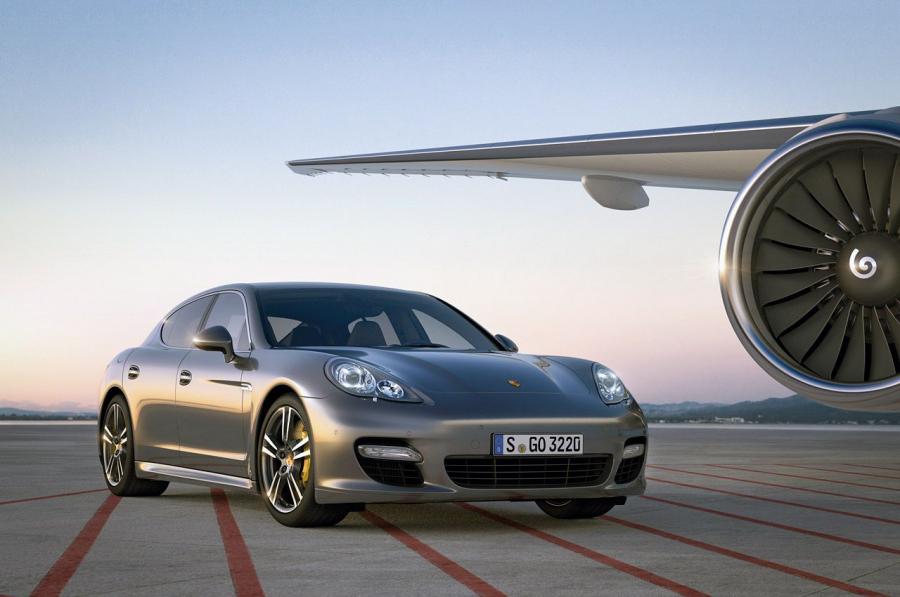  Porsche Panamera Turbo S 2011 года  (фото 5 из 51)